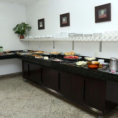 Licia Hotel Joao Pinheiro Εξωτερικό φωτογραφία