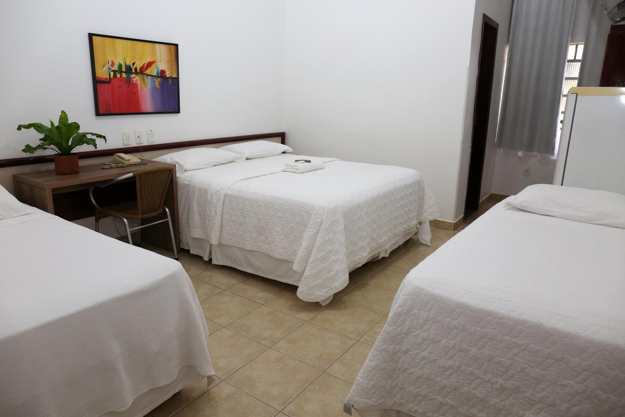 Licia Hotel Joao Pinheiro Εξωτερικό φωτογραφία